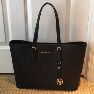 NWOT Michael Kors Large Jet Set Tote Black